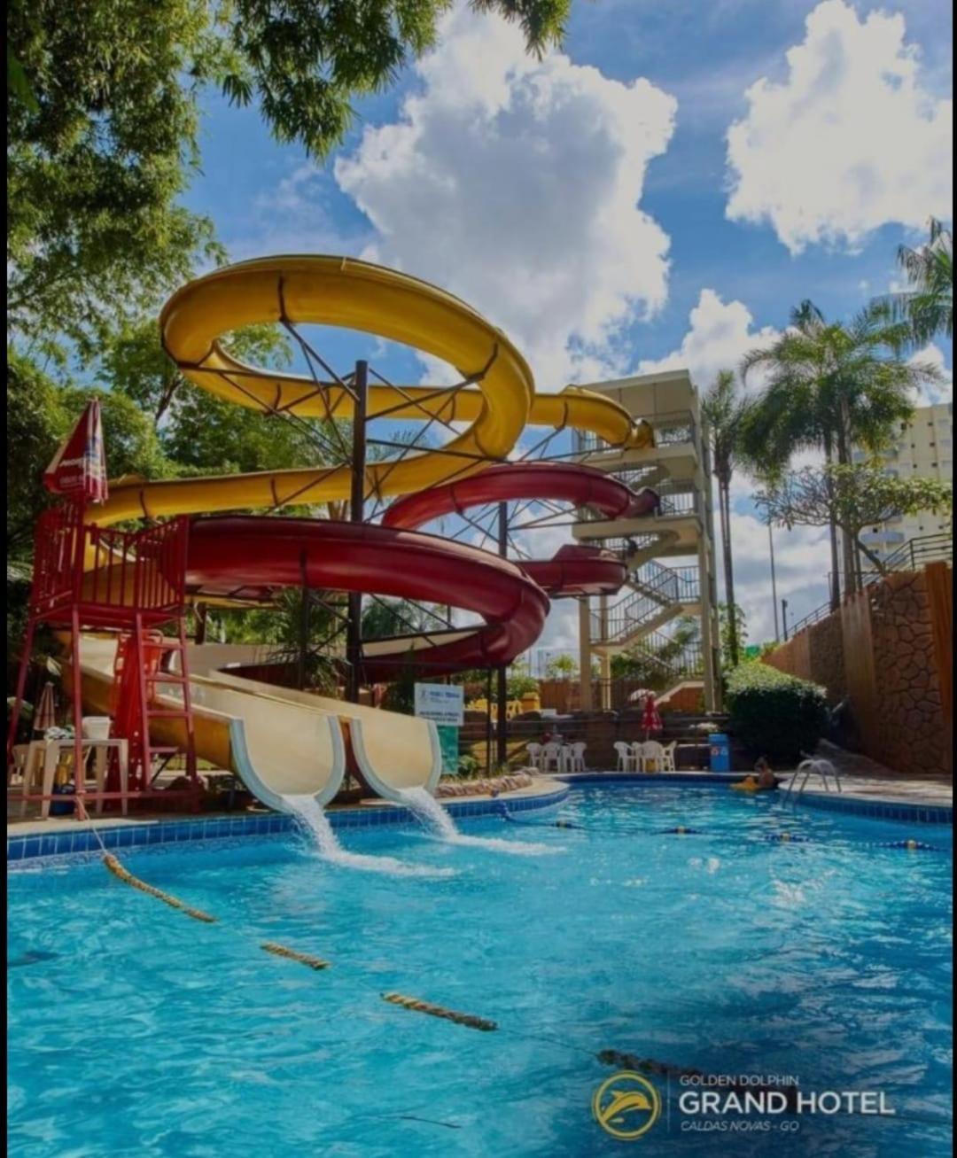 Golden Dolphin Grand Hotel Caldas Novas Bagian luar foto