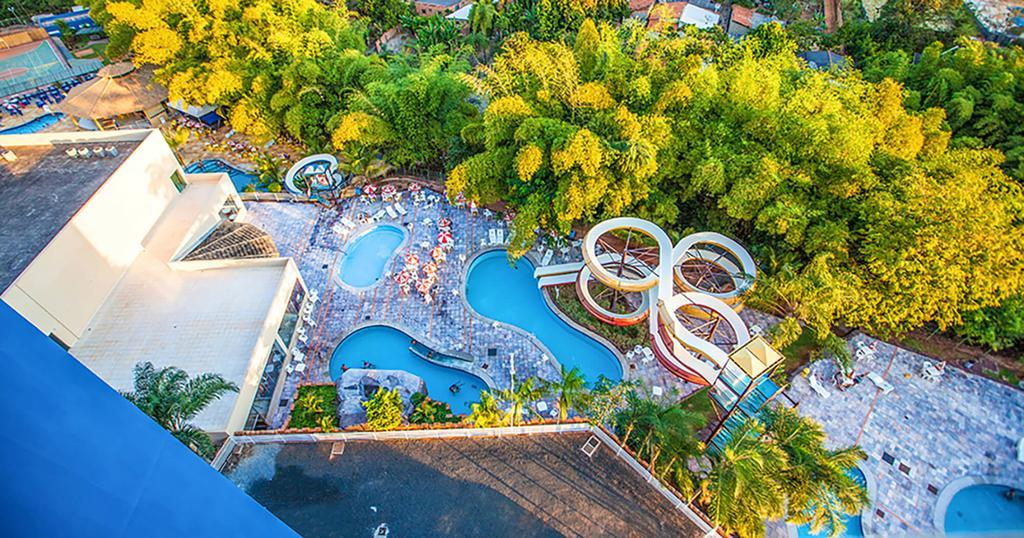 Golden Dolphin Grand Hotel Caldas Novas Bagian luar foto